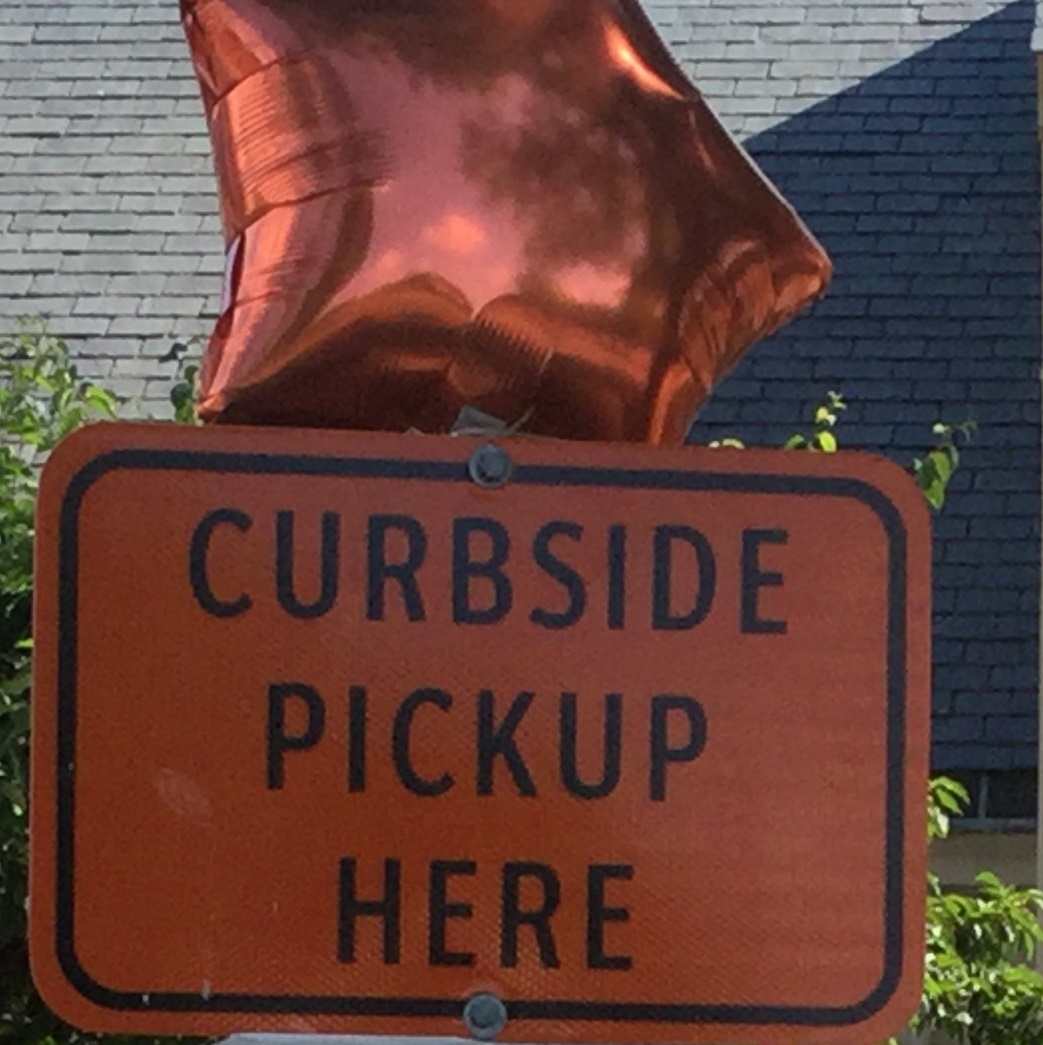 Curbside pickup sign